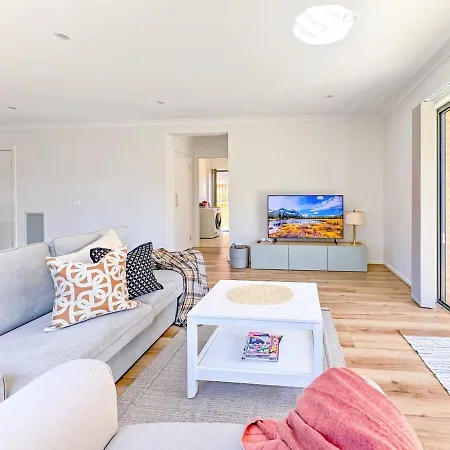 Modern Clyde House Smart Tv*Dryer Villa Exterior photo