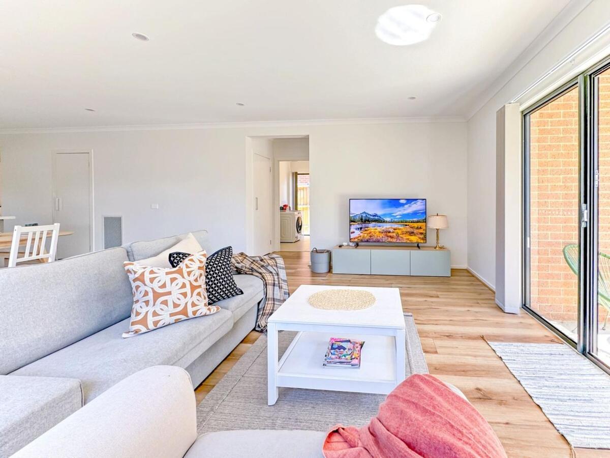 Modern House Smart Tv*dryer Holiday home *